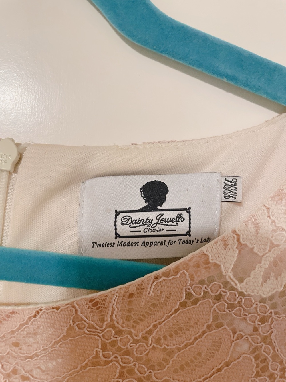 Dainty Jewells Maxi Length Lace Dress Size XXXL - Picture 7 of 9